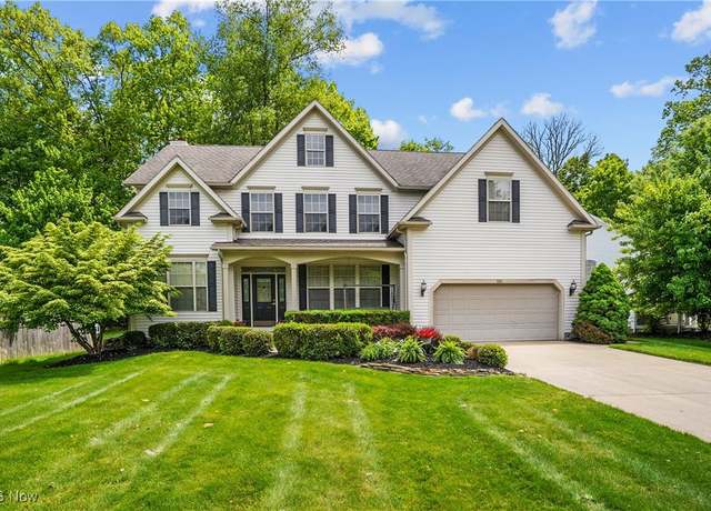Property at 3321 Crown Pointe Dr, Stow, OH 44224, 4 beds, 2.5 baths