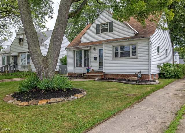 Property at 29123 Homewood Dr, Wickliffe, OH 44092, 3 beds, 2 baths