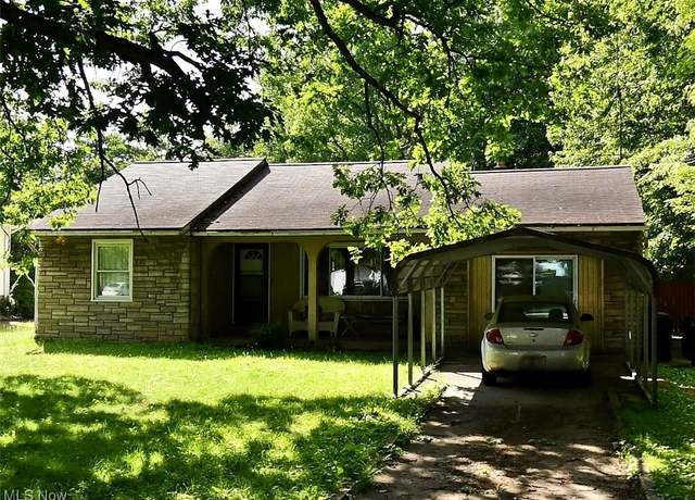 Property at 1200 Patchen Ave SE, Warren, OH 44484, 3 beds, 1 bath