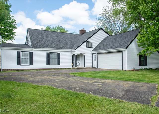 Property at 7969 Bricker Rd NW, Massillon, OH 44646, 4 beds, 1.5 baths