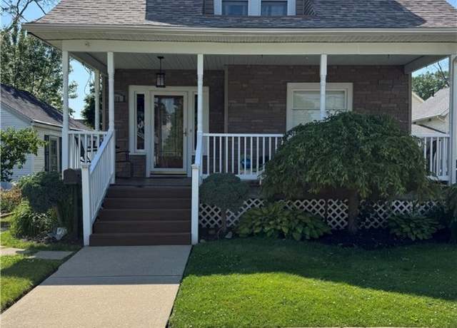 Property at 415 Pennsylvania Ave E, Ashtabula, OH 44004, 3 beds, 1 bath