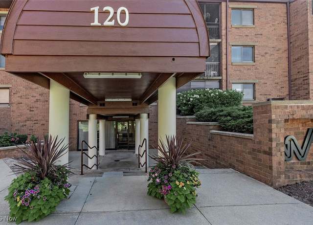 Property at 120 Fox Hollow Dr Unit 304B, Mayfield Heights, OH 44124, 2 beds, 2 baths