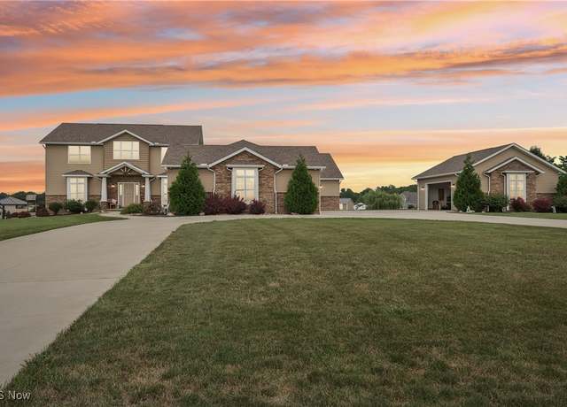 Property at 2711 Mccarren Dr, Medina, OH 44256, 7 beds, 5.5 baths