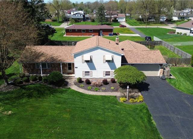 Property at 4798 Logan Arms Dr, Youngstown, OH 44505, 4 beds, 3.5 baths