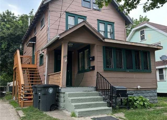 Property at 1164 Pondview Ave, Akron, OH 44305, 4 beds, 3 baths