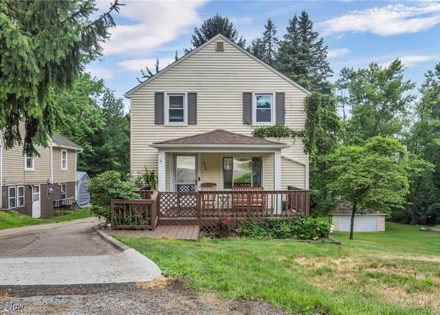 Property at 1310 Brownstone Ave, Akron, OH 44310, 3 beds, 1.5 baths