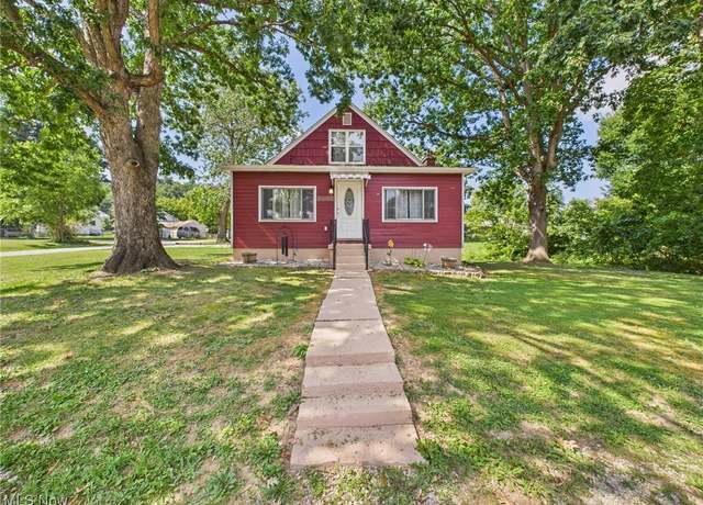 Property at 1208 Elder St, Parkersburg, WV 26101, 3 beds, 1 bath