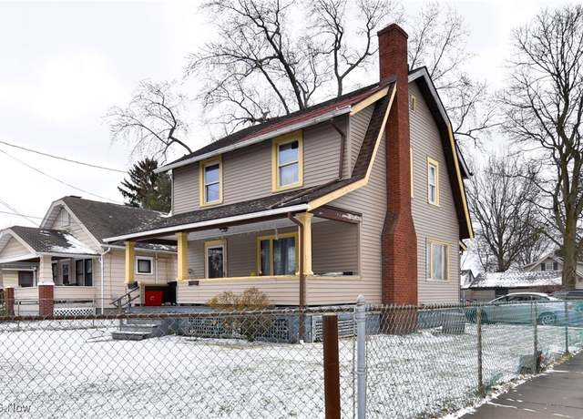 Property at 904 E Wilbeth Rd, Akron, OH 44306, 3 beds, 1 bath