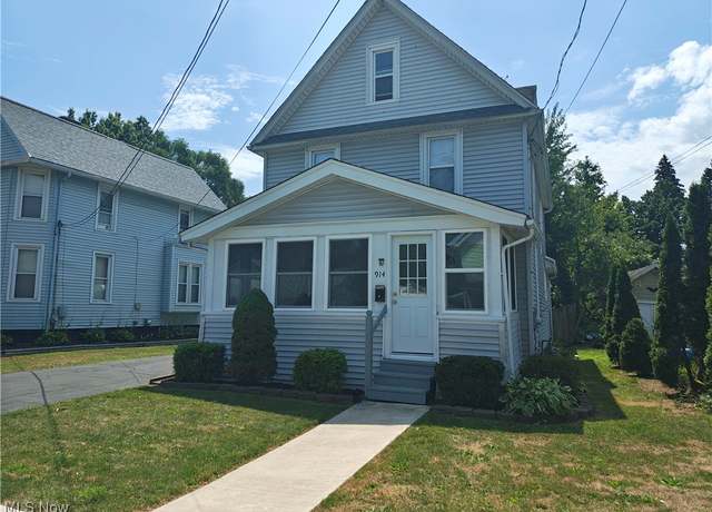 Property at 914 W 50th St, Ashtabula, OH 44004, 3 beds, 1 bath