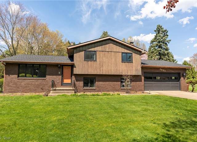 Property at 3521 Pontius Rd, Uniontown, OH 44685, 3 beds, 2 baths