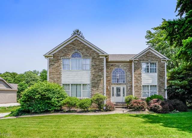 Property at 11316 Cleveland Ave NW, Uniontown, OH 44685, 3 beds, 3 baths