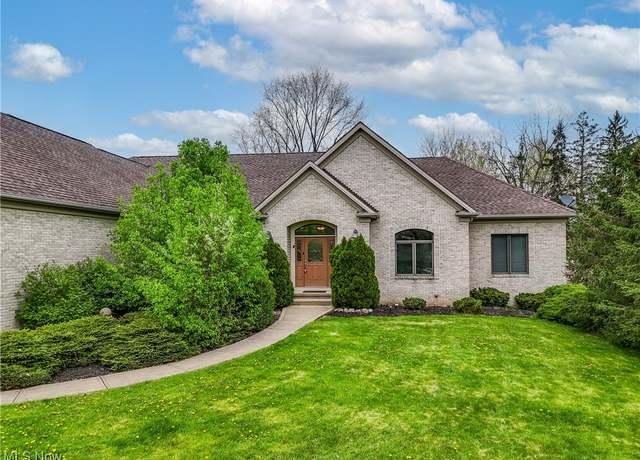 Property at 12750 Clearbrook Oval, North Royalton, OH 44133, 4 beds, 4.5 baths