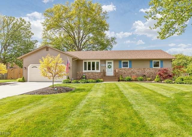 Property at 8815 Harris Ct, North Ridgeville, OH 44039, 3 beds, 2.5 baths