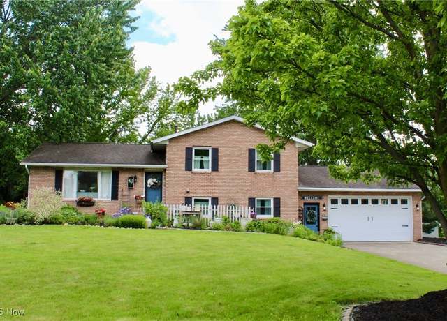 Property at 14003 N Highview Dr, Dalton, OH 44618, 3 beds, 2 baths