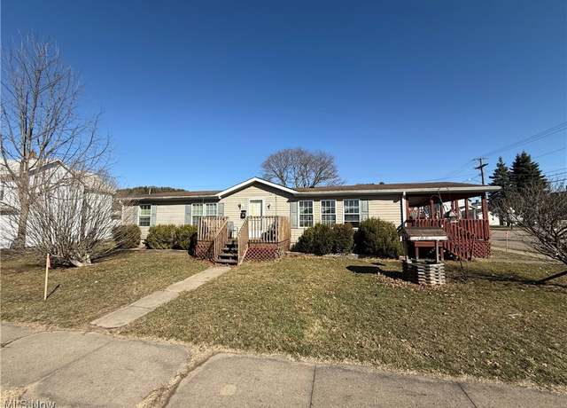 Property at 300 N 1st St, Dennison, OH 44621, 3 beds, 2 baths