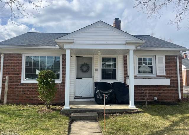 Property at 318 Buckner Dr, Euclid, OH 44123, 2 beds, 1 bath