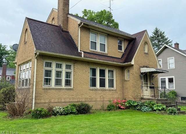Property at 1587 E 3rd St, Salem, OH 44460, 3 beds, 1.5 baths