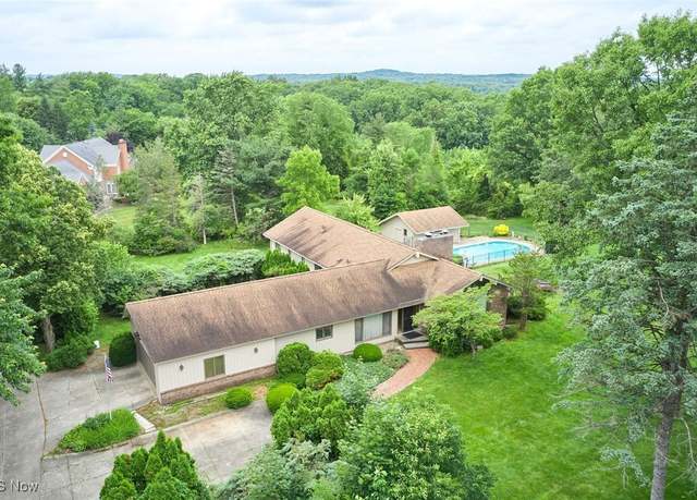 Property at 2265 Anthony Dr, Akron, OH 44333, 4 beds, 4.5 baths