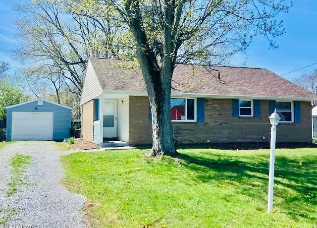 Property at 2213 Cambridge Ave SE, Massillon, OH 44646, 3 beds, 1 bath