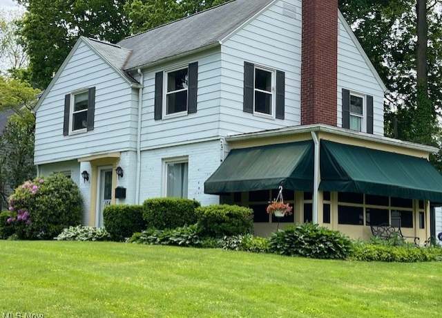 Property at 1040 Thorndale Dr, Akron, OH 44320, 3 beds, 1.5 baths