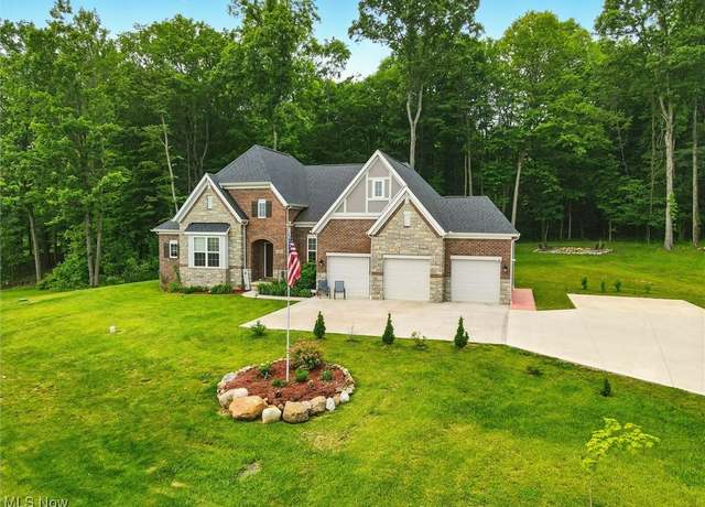 Property at 16890 Hazy Morning Dr, Middlefield, OH 44062, 4 beds, 3.5 baths