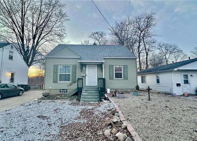 Property at 470 Crystal St, Akron, OH 44305, 3 beds, 1 bath