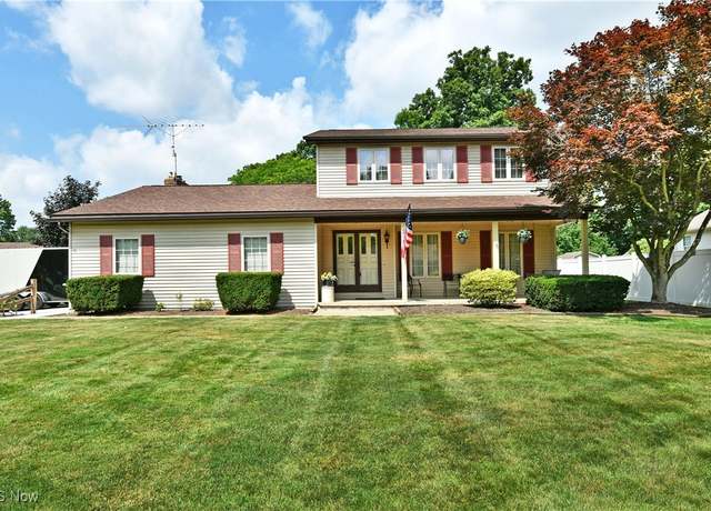 Property at 8518 Four Seasons Trl, Poland, OH 44514, 3 beds, 2.5 baths