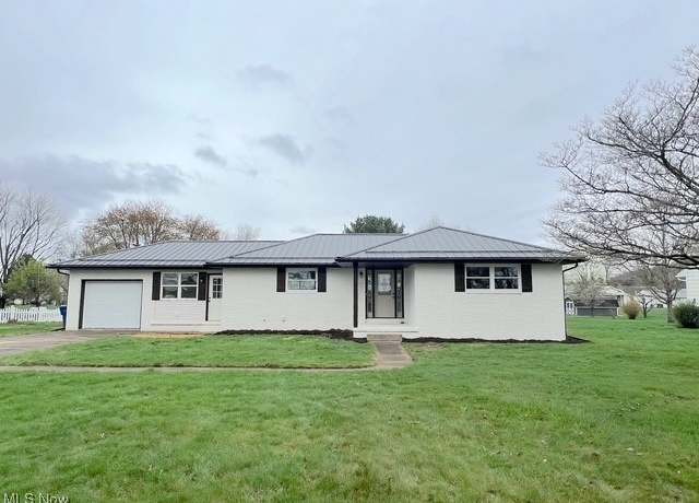 Property at 526 Beaver St, Newcomerstown, OH 43832, 3 beds, 1.5 baths