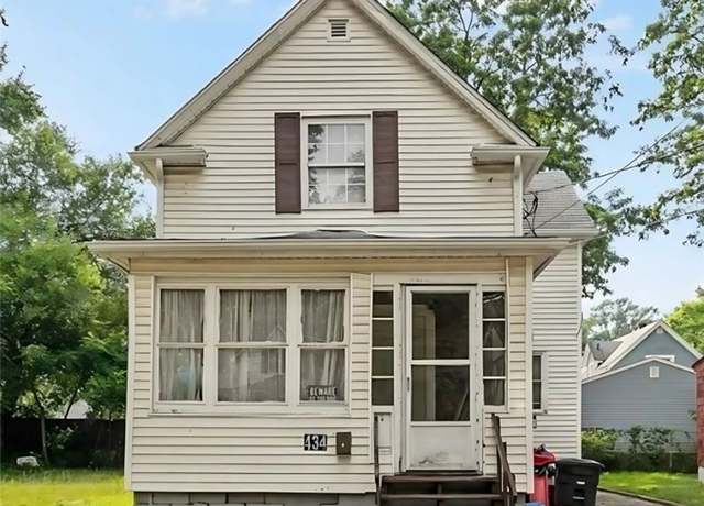 Property at 434 Matthews St, Akron, OH 44306, 3 beds, 2 baths