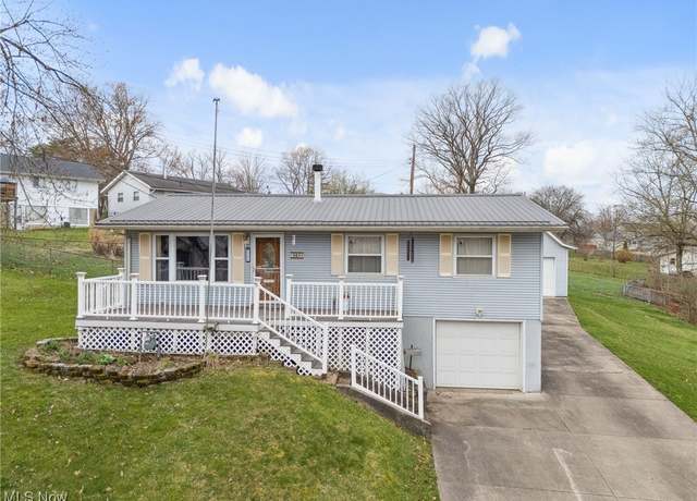Property at 561 Carver St NW, Massillon, OH 44647, 4 beds, 2 baths