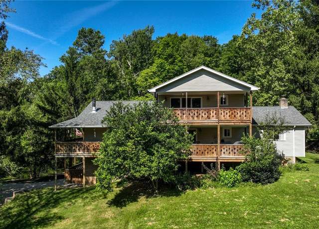 Property at 1720 Hinckley Hills Rd, Hinckley, OH 44233, 4 beds, 3 baths