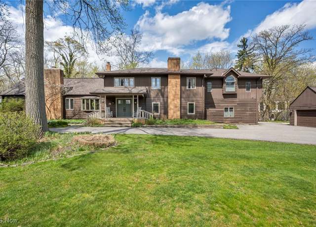 Property at 29437 Eddy Rd, Willoughby Hills, OH 44092, 5 beds, 3.5 baths