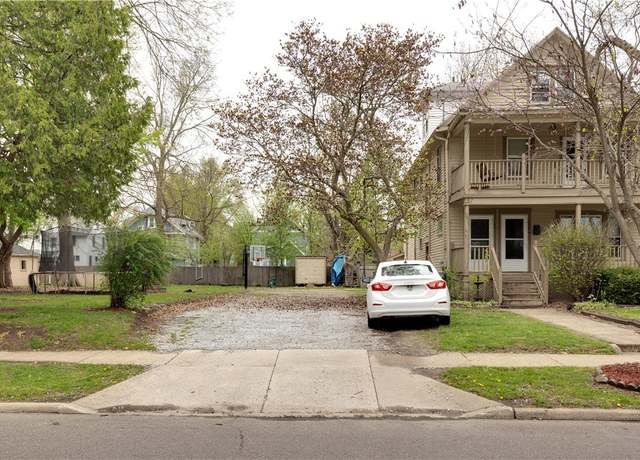 Property at 126-128 Grand Ave, Akron, OH 44302, 5 beds, 2 baths