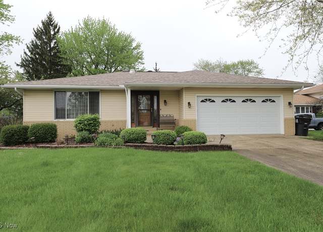 Property at 4729 White Oaks Dr, Brunswick, OH 44212, 3 beds, 3 baths