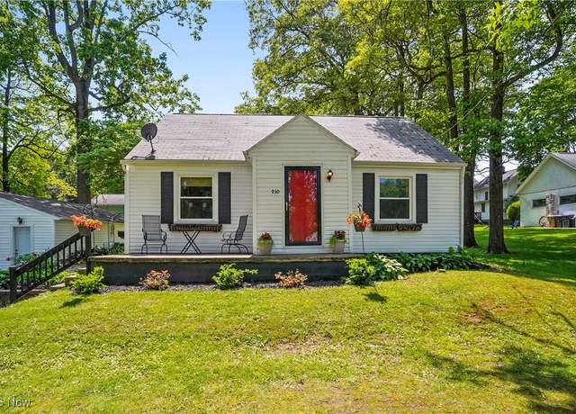 Property at 930 Tallmadge Rd, Cuyahoga Falls, OH 44221, 3 beds, 1 bath