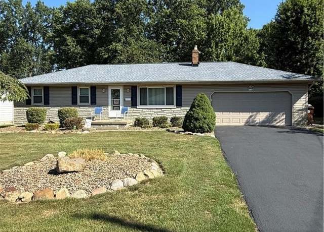 Property at 1814 Alverne Dr, Poland, OH 44514, 3 beds, 2 baths