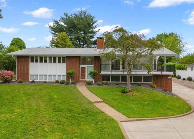 Property at 414 Blennerhassett Ave, Belpre, OH 45714, 4 beds, 3 baths