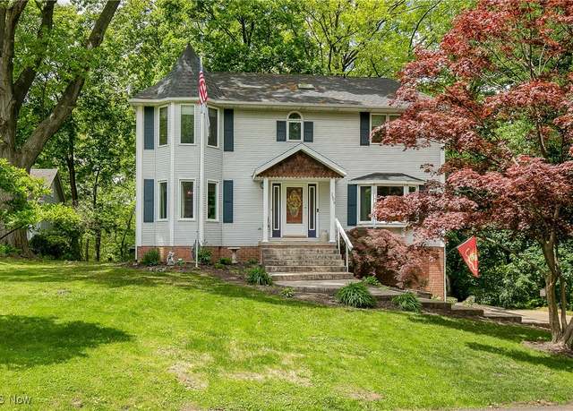 Property at 3505 Culver Cir NW, Canton, OH 44709, 3 beds, 1.5 baths