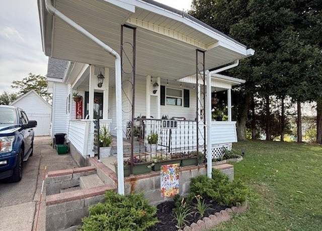 Property at 1200 12th St, Vienna, WV 26105, 2 beds, 1 bath