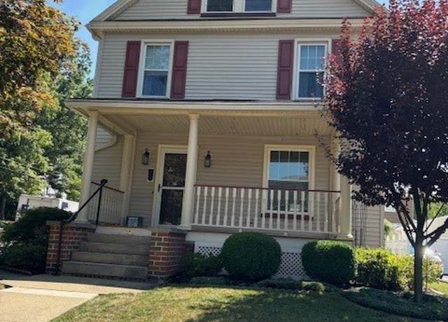 Property at 192 Highland Ave, Salem, OH 44460, 3 beds, 2 baths
