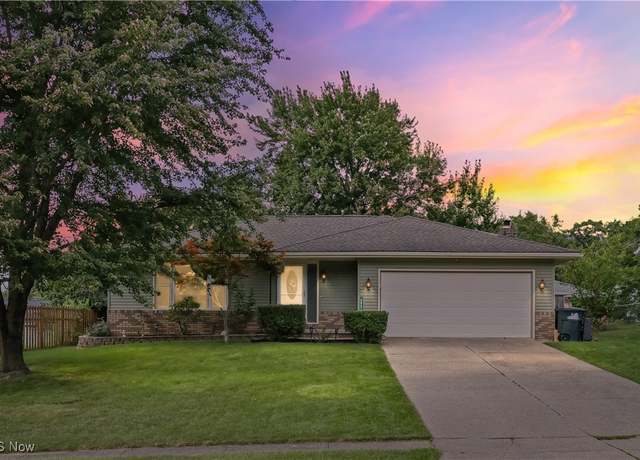 Property at 4647 Boxwood Dr, Brunswick, OH 44212, 4 beds, 3 baths