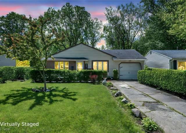 Property at 2212 Randall St, Lorain, OH 44052, 4 beds, 1 bath