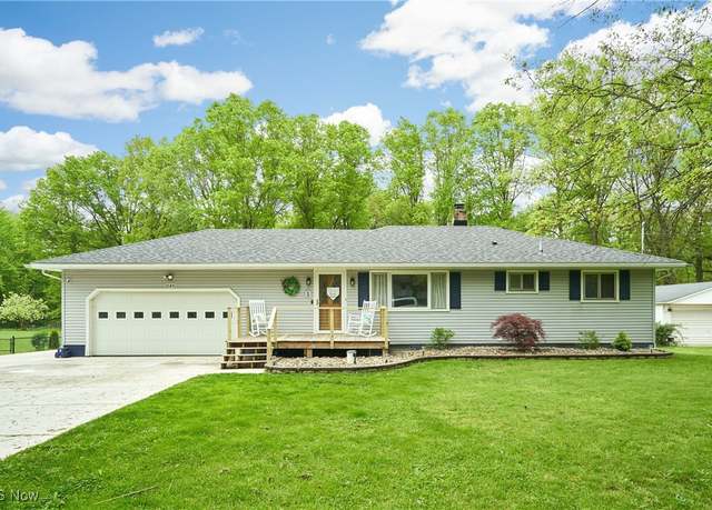 Property at 1149 Midland Ave, New Franklin, OH 44203, 3 beds, 2 baths
