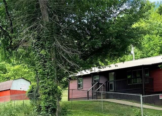 Property at 920 Caywood Rd, Marietta, OH 45750, 3 beds, 1 bath