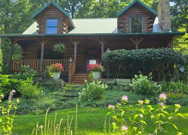 Property at 1406 Pearl Dr, Loudonville, OH 44842, 3 beds, 3 baths
