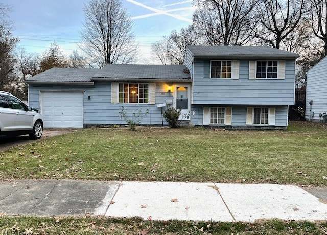 Property at 3539 Dunstan Dr NW, Warren, OH 44485, 3 beds, 1 bath
