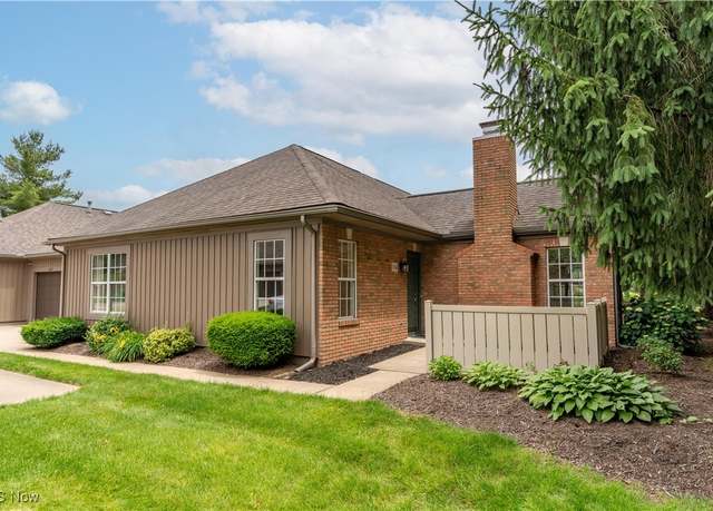 Property at 3634 Barrington Pl NW, Canton, OH 44708, 2 beds, 1.5 baths