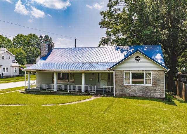 Property at 830 Lakeview Dr, Parkersburg, WV 26104, 4 beds, 3 baths