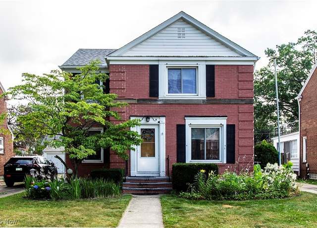 Property at 3154 W 165th St W, Cleveland, OH 44111, 3 beds, 1.5 baths