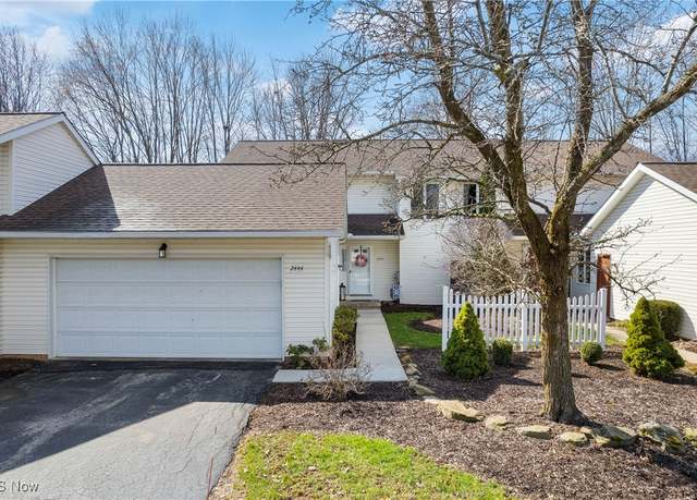 Property at 2444 Port Charles Dr, Stow, OH 44224, 4 beds, 3.5 baths